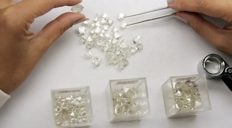 Angola diamonds not under sanctions but Russia link is obstacle