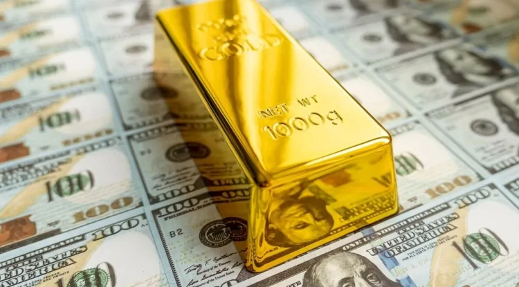 Gold price falls below $3,200 as focus shifts from safe havens
