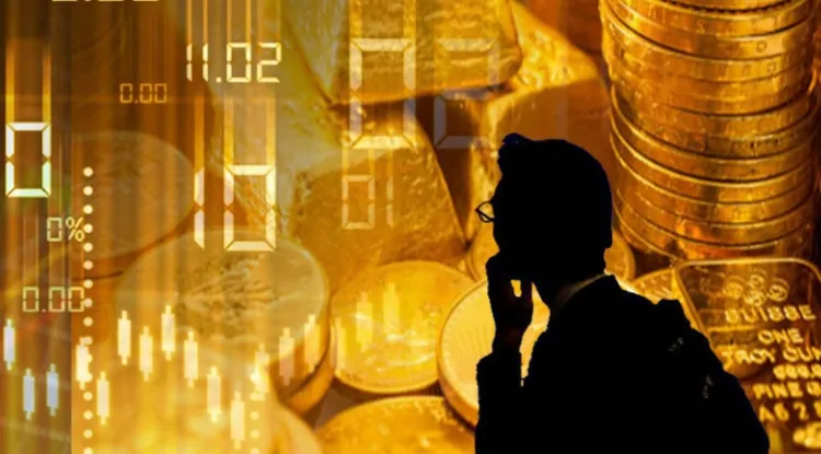 Gold price down 1% on strong US economic data