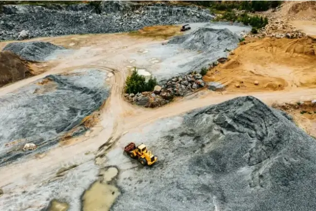 Mitchall Mines & Minerals Ltd. Hits High Grades at Sunbreaker Cove, Alberta Mitchall Mines & Minerals Ltd. Hits High Grades at Sunbreaker Cove, Alberta