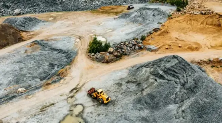 Mitchall Mines & Minerals Ltd. Hits High Grades at Sunbreaker Cove, Alberta Mitchall Mines & Minerals Ltd. Hits High Grades at Sunbreaker Cove, Alberta